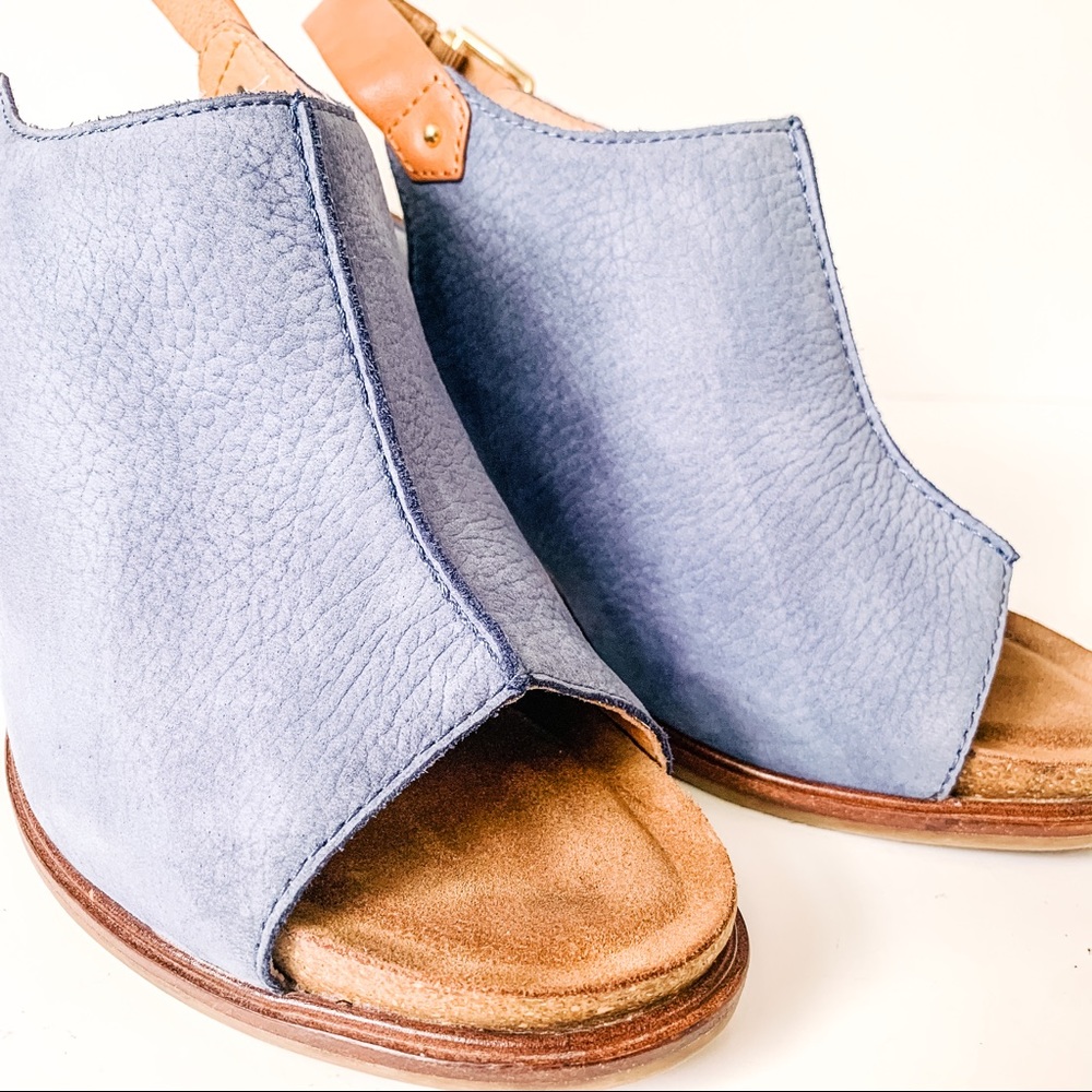 Sofft Blue and Tan Heeled Sandals - Picture 15 of 16